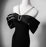 Elegant Black Mermaid Evening Gowns Off-the-shoulder Satin Long Prom Dress Modest Sleeveless Formal Dress HZ1121