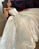 Romantic Bridal Gown Ball Gown Strapless Satin White Wedding Dresses Minimalist Bridal Gowns HZ1121