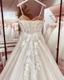 Chic Spaghetti Straps Wedding Dresses Lace Applique Princess Lace A-line Bridal Gowns HZ1121
