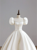 Simple Bridal Gown Ball Gown Short Sleeves Satin White Wedding Dresses Minimalist Bridal Gowns HZ1121