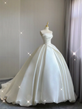 Unique Ball Gown Strapless Ruffles Long Satin White Wedding Dresses Brides Dress HZ1121