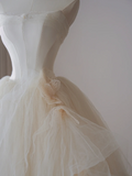 Timeless Ball Gown Strapless Long Tulle White Sweep Train Wedding Dresses Brides Dress HZ1121