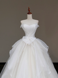 Unique Bridal Gown Ball Gown Strapless Tulle White Wedding Dresses Minimalist Bridal Gowns HZ1121
