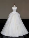 Unique Bridal Gown Ball Gown Strapless Tulle White Wedding Dresses Minimalist Bridal Gowns HZ1121