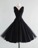 Elegant Black V-Neck Lace Tulle A-Line Homecoming Dress HZ1022